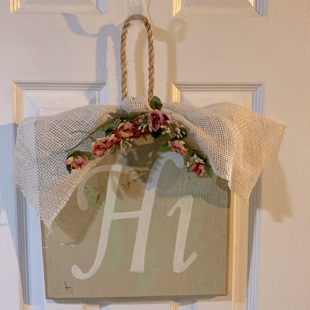 Door hanger Hi sign